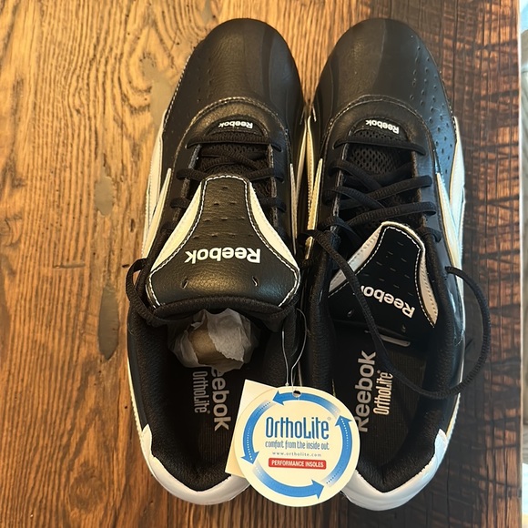 Reebok Baseball Cleats - Picture 2 of 4